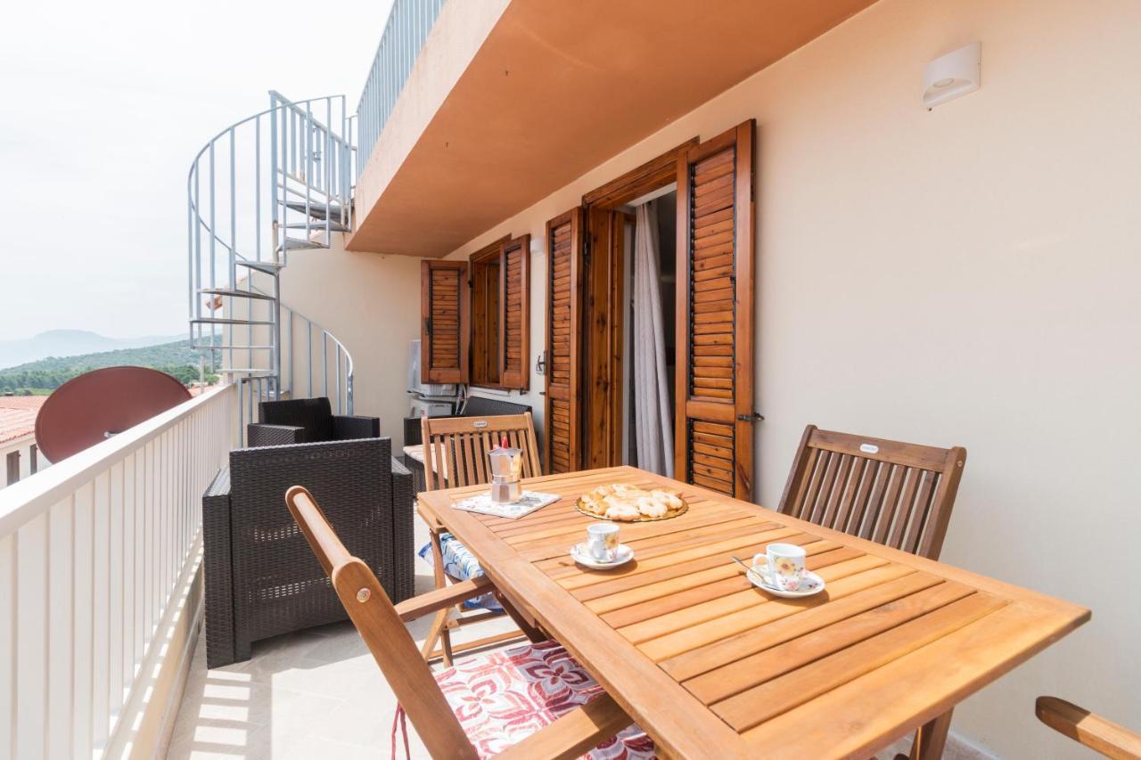 Uncle Leonard'S House Apartment Cala Gonone Ngoại thất bức ảnh